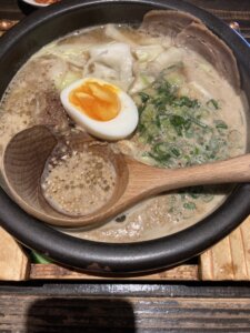 「らぁ麺牛ごろ」が「極」になって美味しくなってた件について
